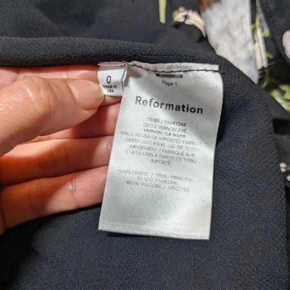 Reformation Black Mini Dress Laurelei Floral Cottagecore Deep V Size 0 - Picture 8 of 11